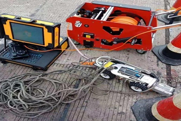 察雅CCTV管道检测机器人